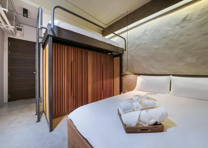Siam Shelter 3*